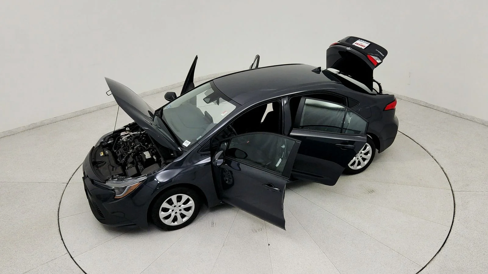 Used 2025  Toyota LE image 22