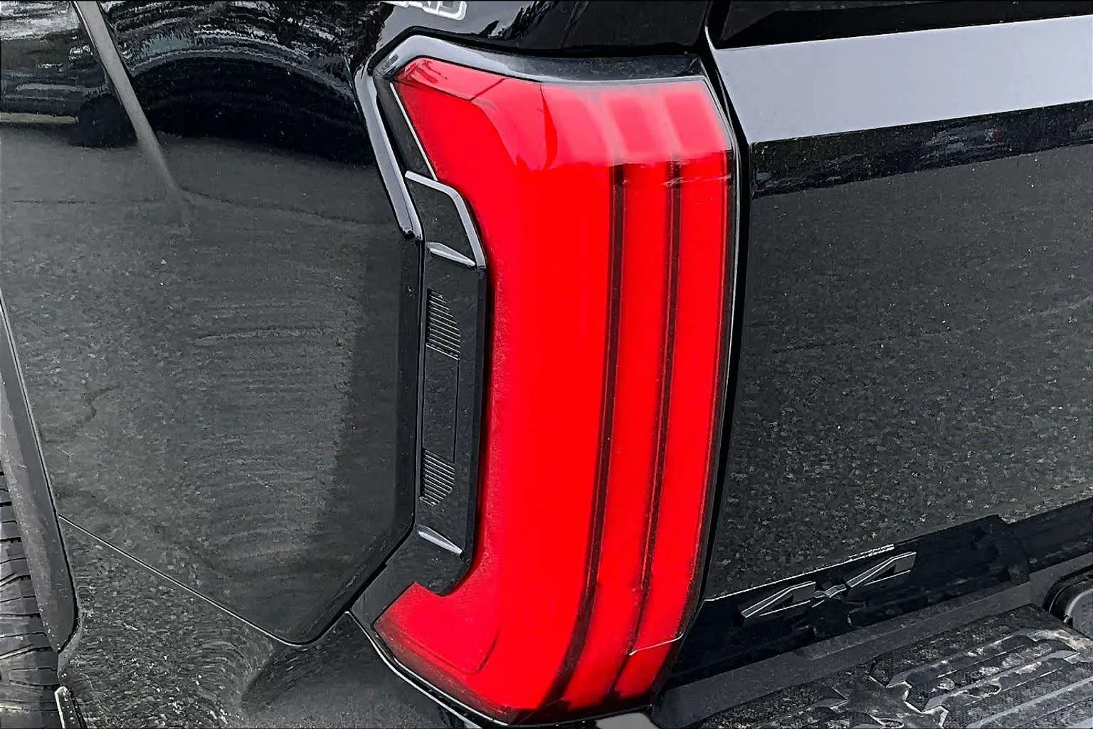 New 2026 Midnight Black Metallic Toyota SR5 image 15