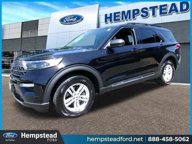 Certified Used 2023 Black Metallic Ford XLT image 1