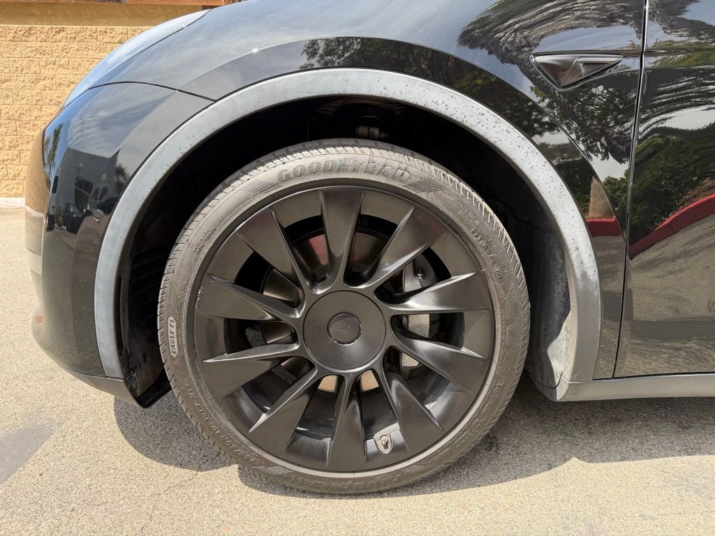 Used 2021 Black Tesla Long Range image 6