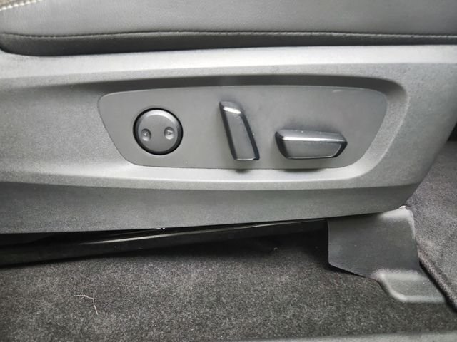 Used 2025 Black Nissan SL image 41