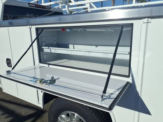 New 2026 Summit White GMC Pro image 31