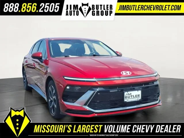 Used 2024  Hyundai SEL image 22