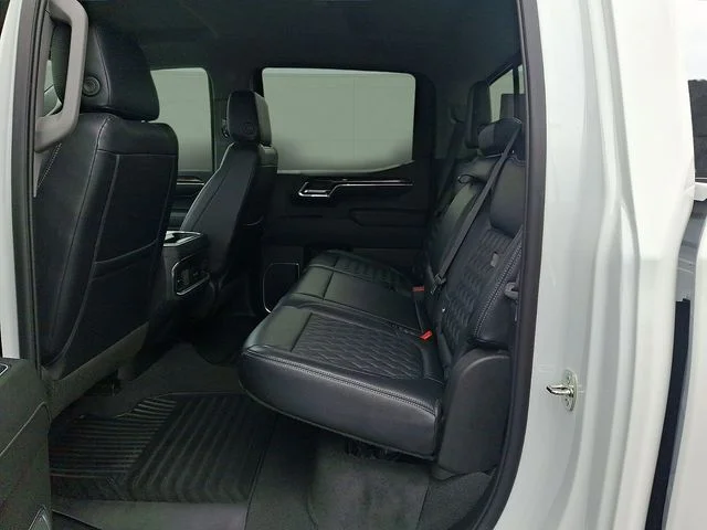 Used 2023 White GMC Elevation image 10