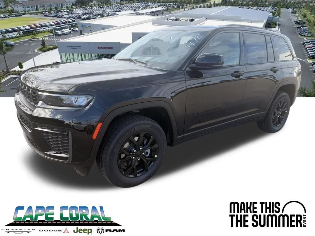 New 2026 Diamond Black Crystal Pearl-Coat Exterior Paint Jeep Altitude image 1