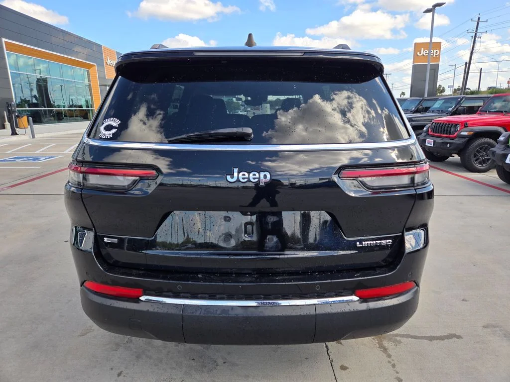 Used 2023 Black Jeep Limited image 4
