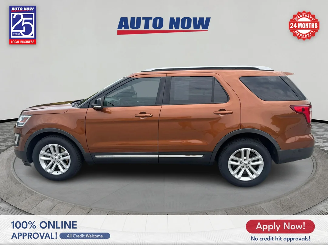 Used 2017 Canyon Ridge Metallic Ford XLT image 3