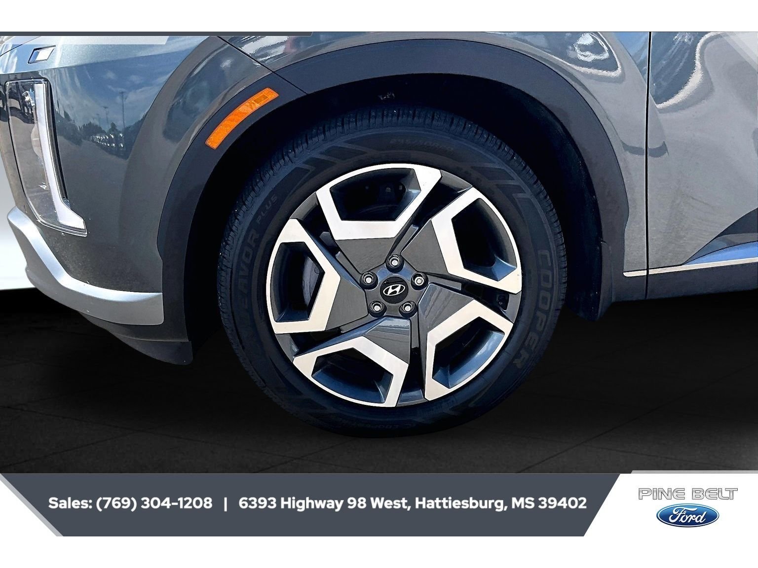 Used 2023 Steel Graphite Hyundai Limited image 7