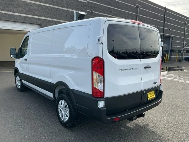 New 2025 Oxford White Ford Base image 6