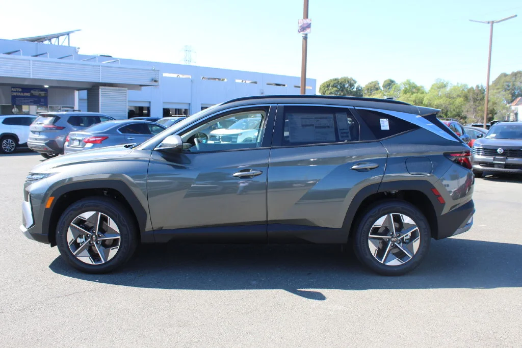 New 2026 Gray Hyundai SEL image 2