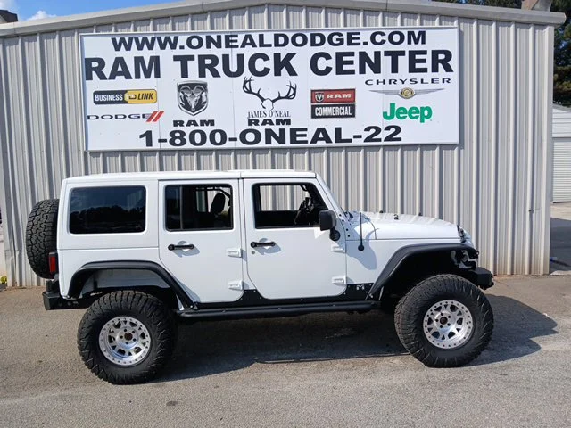 Used 2018 White Jeep Unlimited Sahara image 2