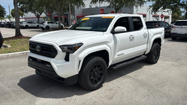 Used 2026 Ice Toyota SR5 image 3