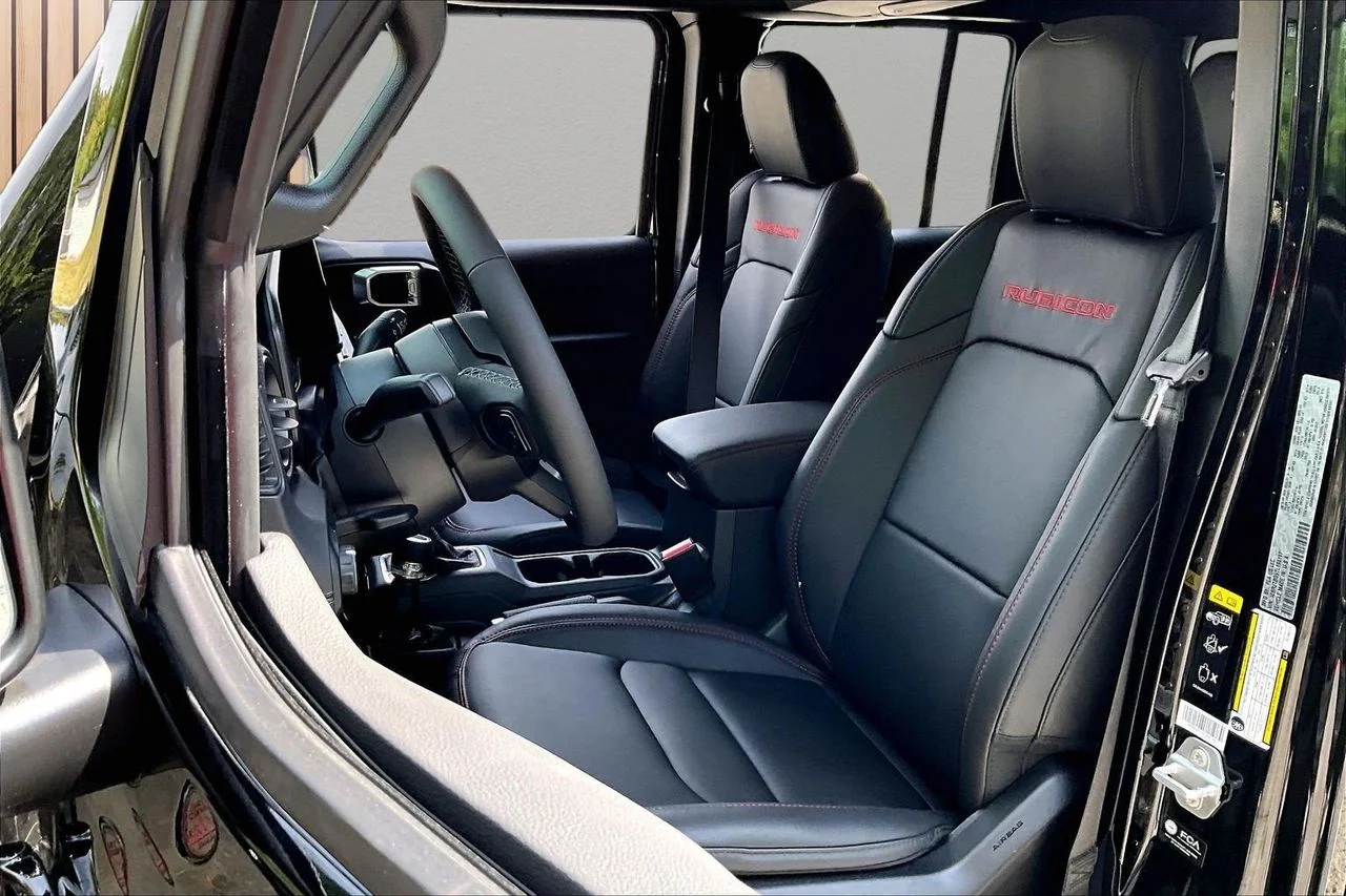 New 2026 Black Clearcoat Jeep Rubicon X image 17