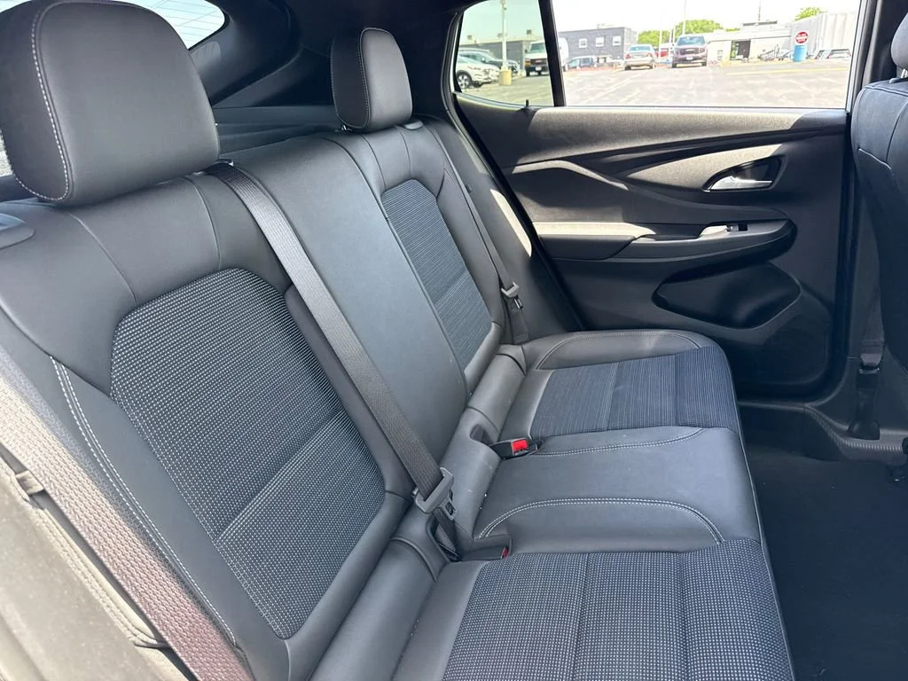 New 2026 Summit White Buick Preferred image 33