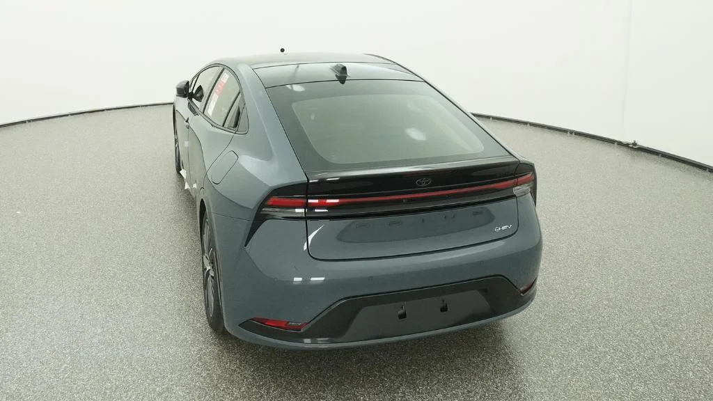 New 2026 Guardian Gray Toyota XLE image 2