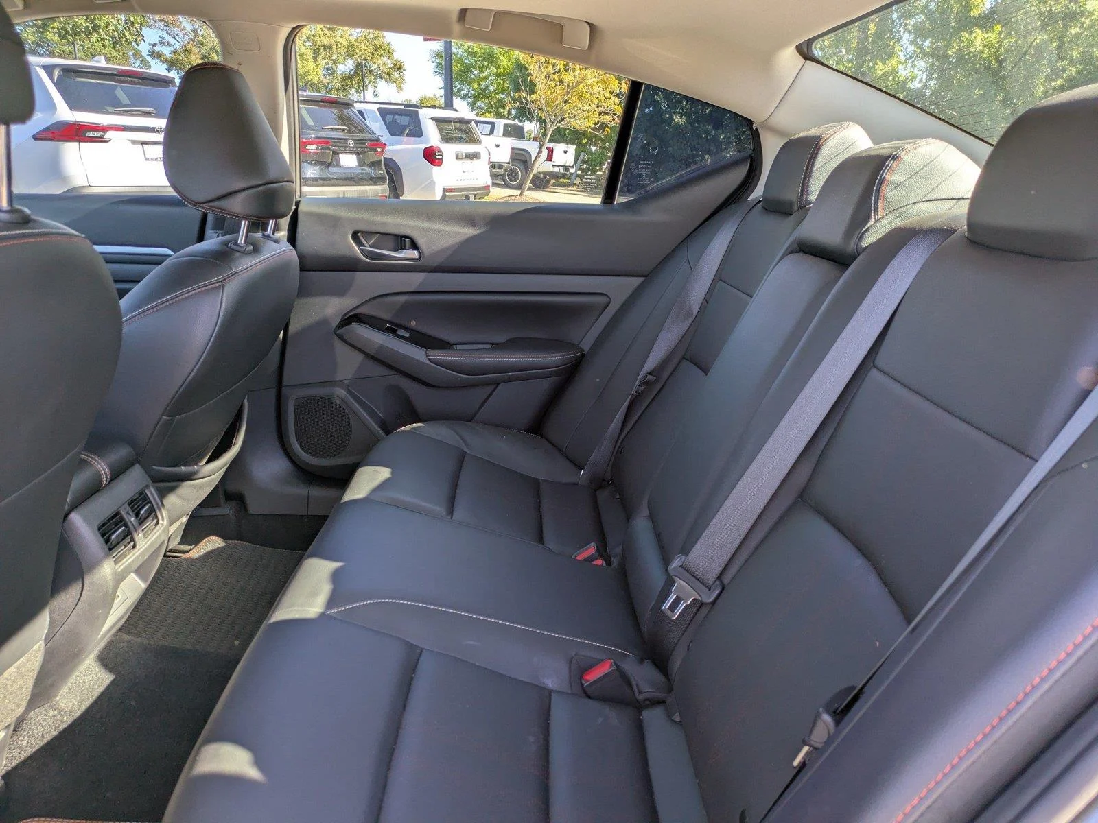 Used 2024 Gun Metallic Nissan 2.0 SR image 13