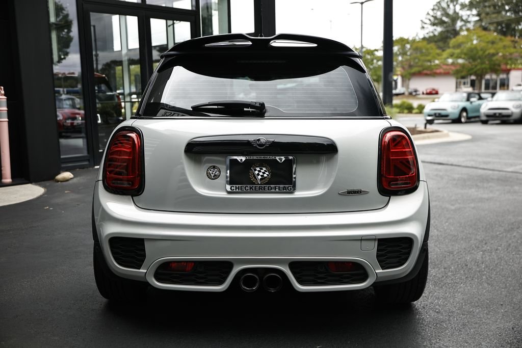 Used 2021 White Silver Metallic MINI Signature image 12