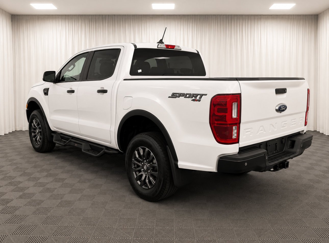 Used 2021 Oxford White Ford XLT image 6