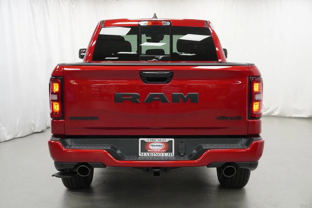 New 2026 Molten Red Pearl-Coat Exterior Paint RAM Big Horn/Lone Star image 10