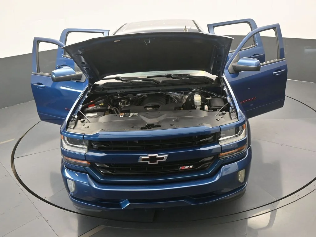 Used 2016 Deep Ocean Blue Metallic Chevrolet LT image 57