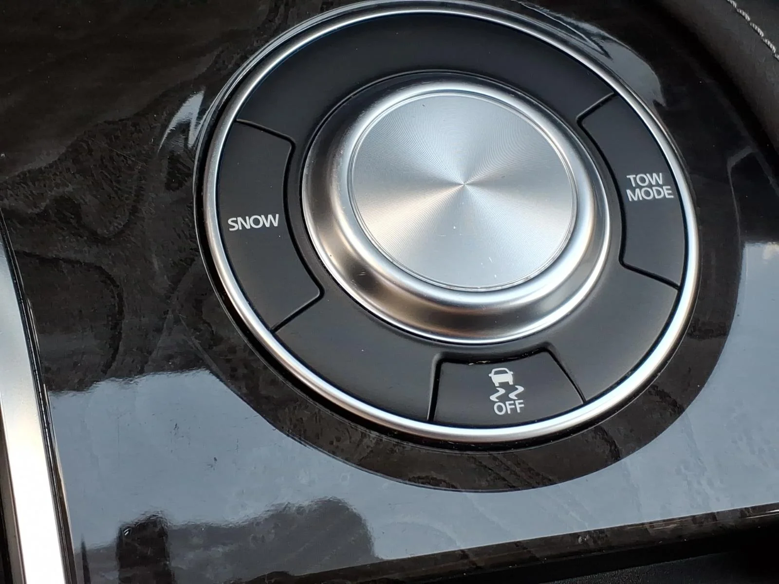 Used 2023 Anthracite Gray INFINITI Sensory image 19