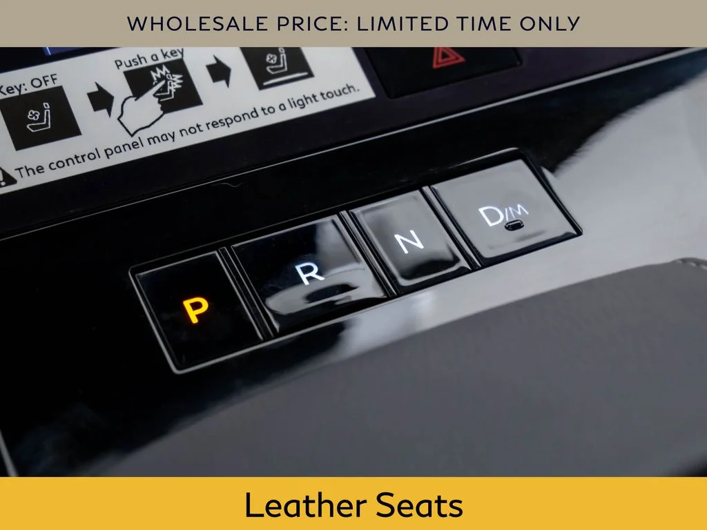 Used 2026 Black INFINITI LUXE image 25
