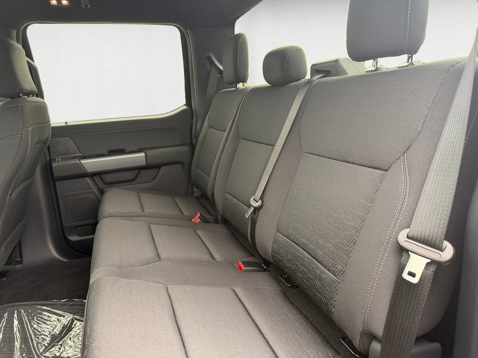 New 2026 Agate Black Metallic Ford XLT image 13