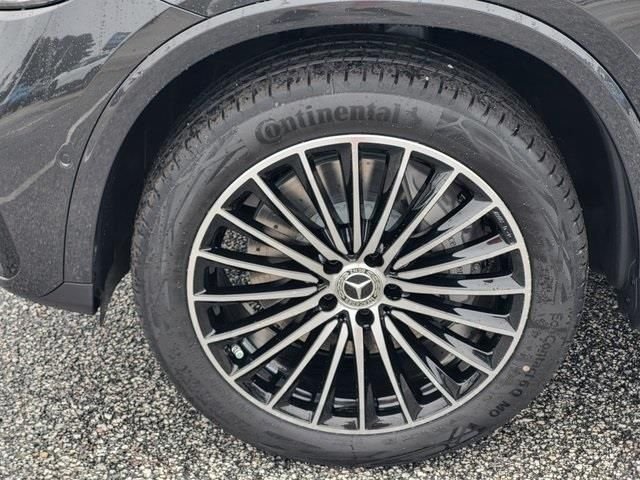 Used 2026 Gray Mercedes-Benz GLC 300 image 9