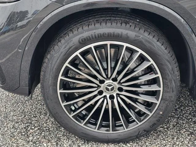 Used 2026 Gray Mercedes-Benz GLC 300 image 9