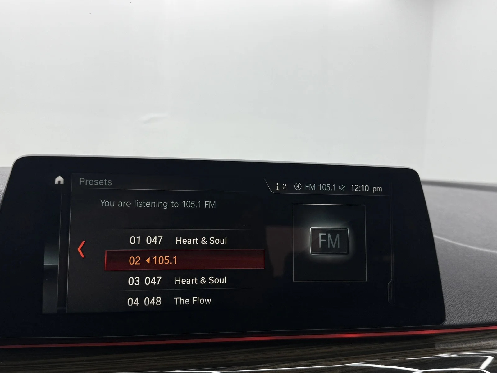 Used 2018 Bluestone Metallic BMW 530e xDrive iPerformance image 21