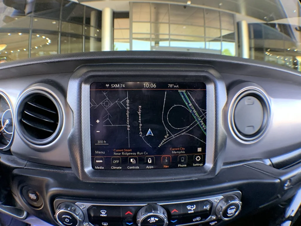 Used 2023 BRGHTWHT/BLACK Jeep Willys image 18