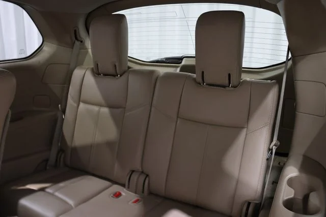Certified Used 2015 Black Nissan SL image 12