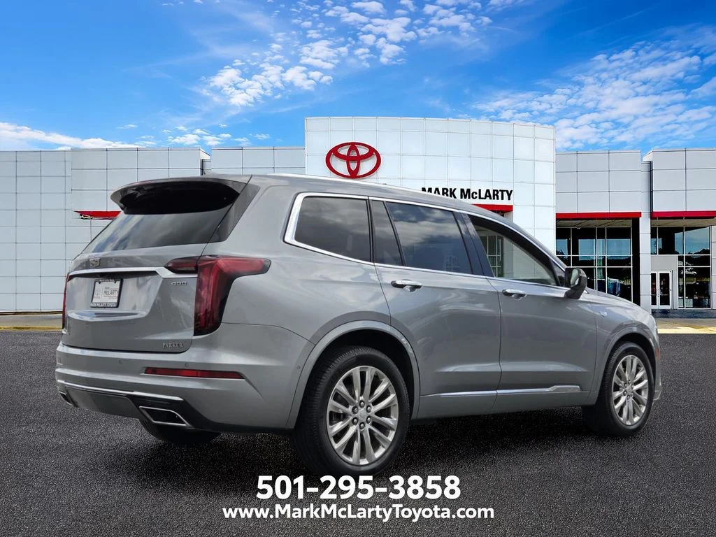 Used 2024 Silver Cadillac Premium Luxury image 5