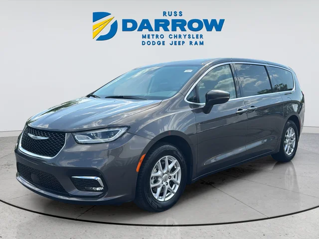 Used 2023 Gray Chrysler Touring L image 1