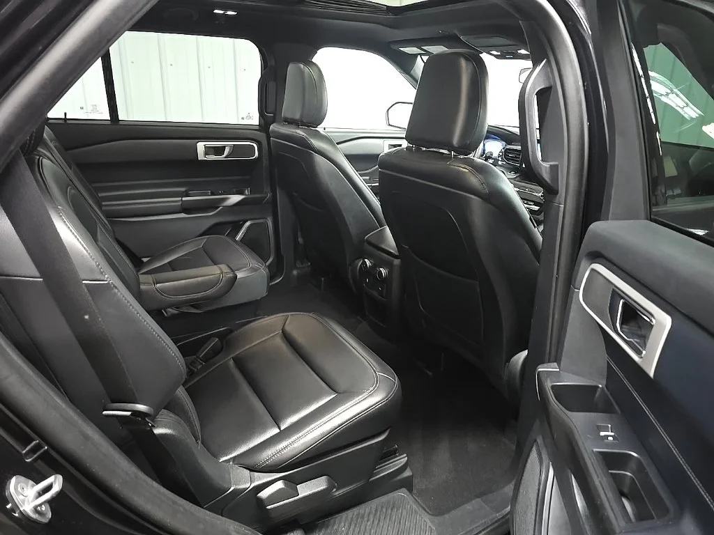 Used 2020 Black Ford XLT image 18