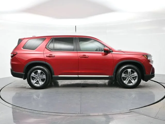 Used 2024 Radiant Red Met Honda EX-L 8 Passenger image 8