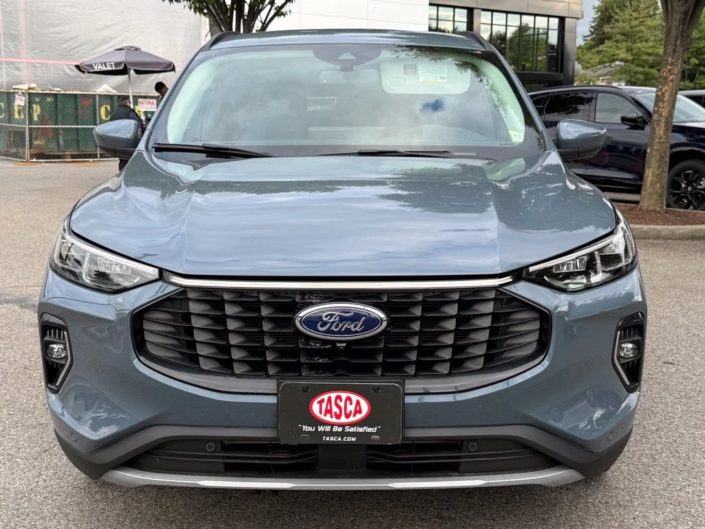 Certified Used 2023 Vapor Blue Ford Platinum image 3