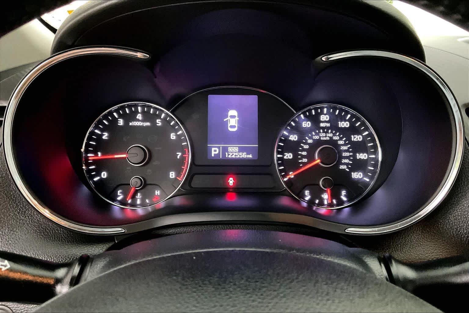 Used 2016 Snow White Pearl Kia EX image 22