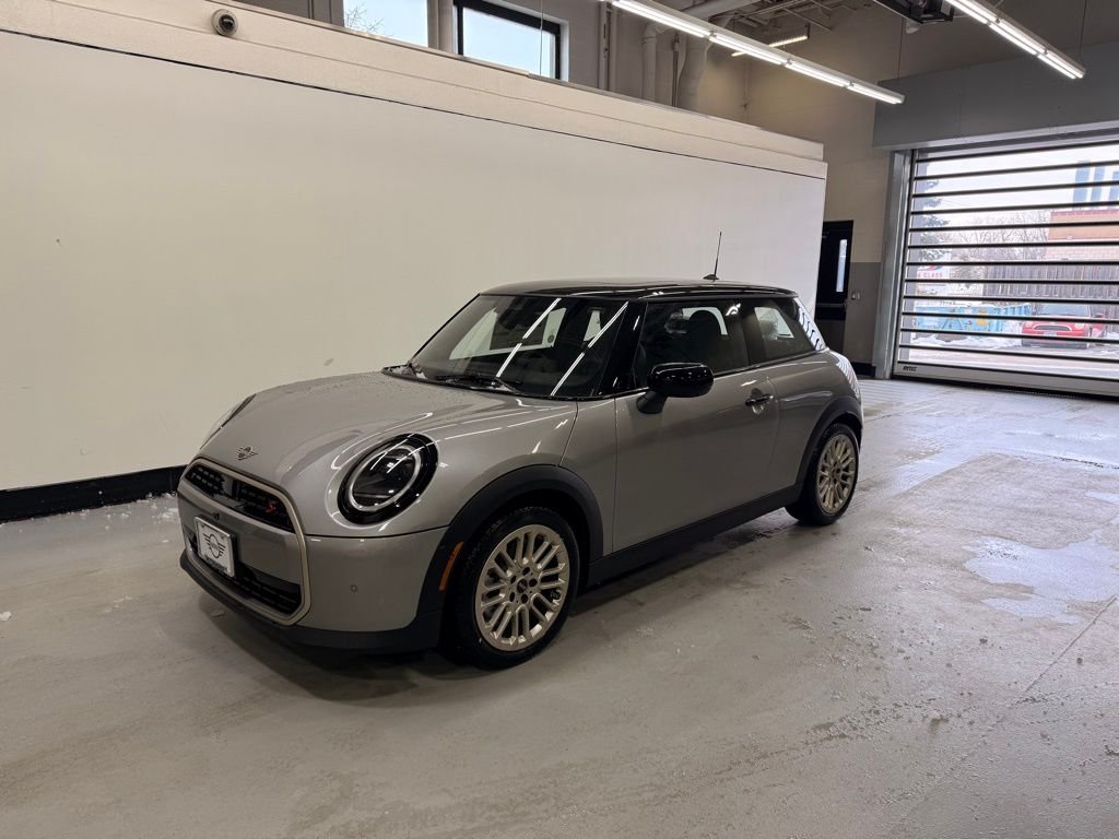 2026 MINI Hardtop Cooper S's photo