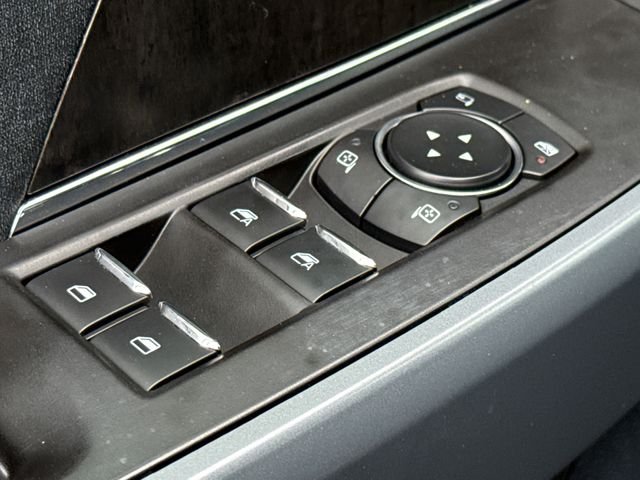 Used 2022 Red Ford Lariat image 18