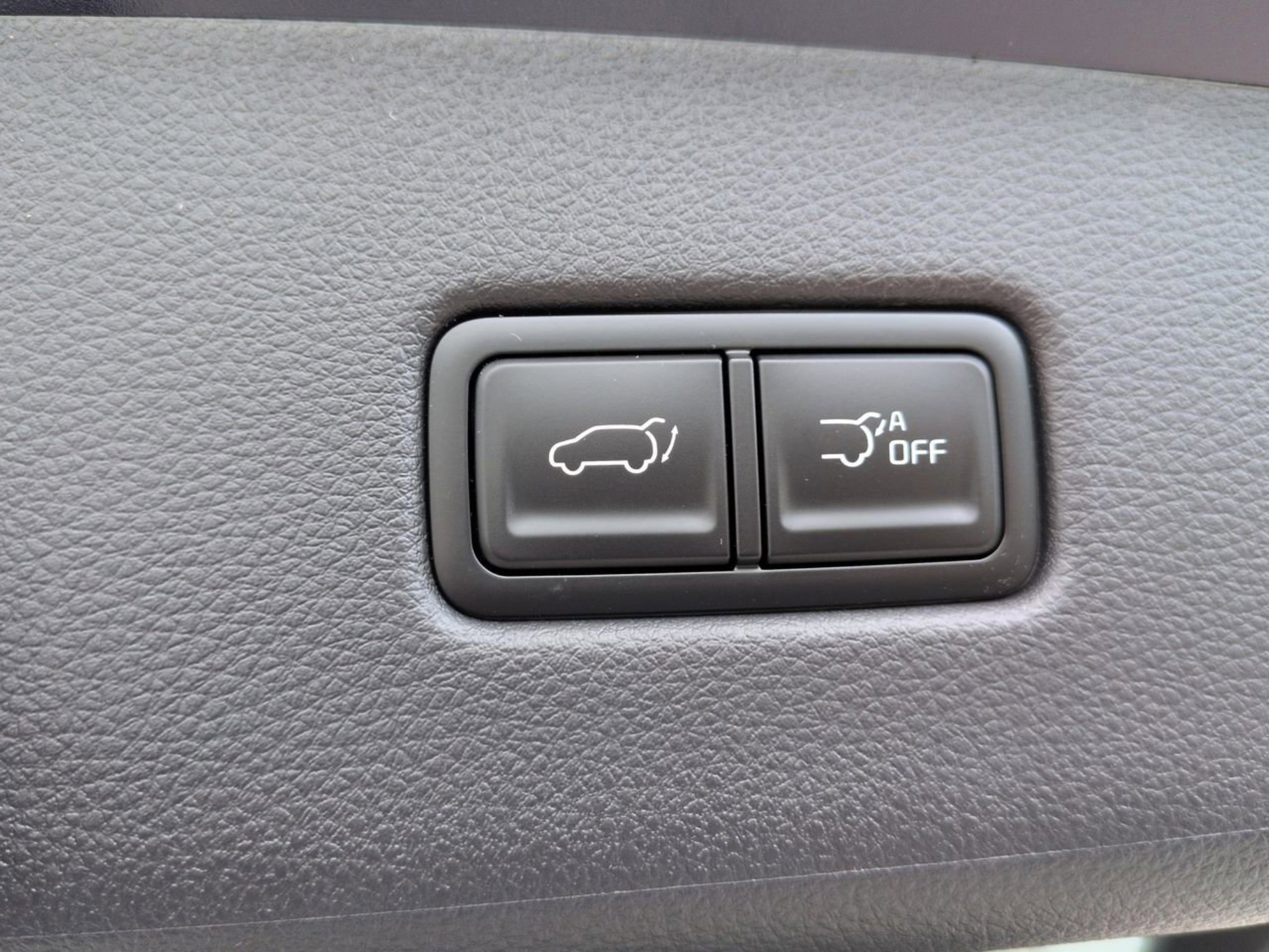 New 2026 Deep Chroma Blue Kia EX image 11