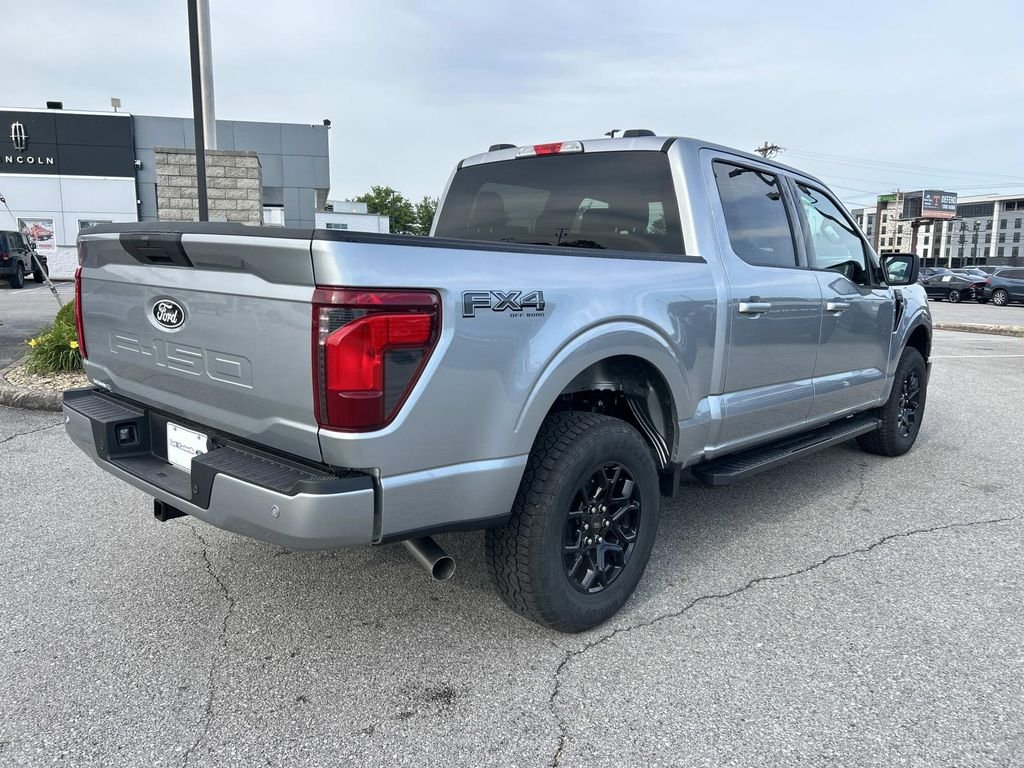 New 2026 Silver Metallic Ford 4X4 CREWCAB XLT image 4