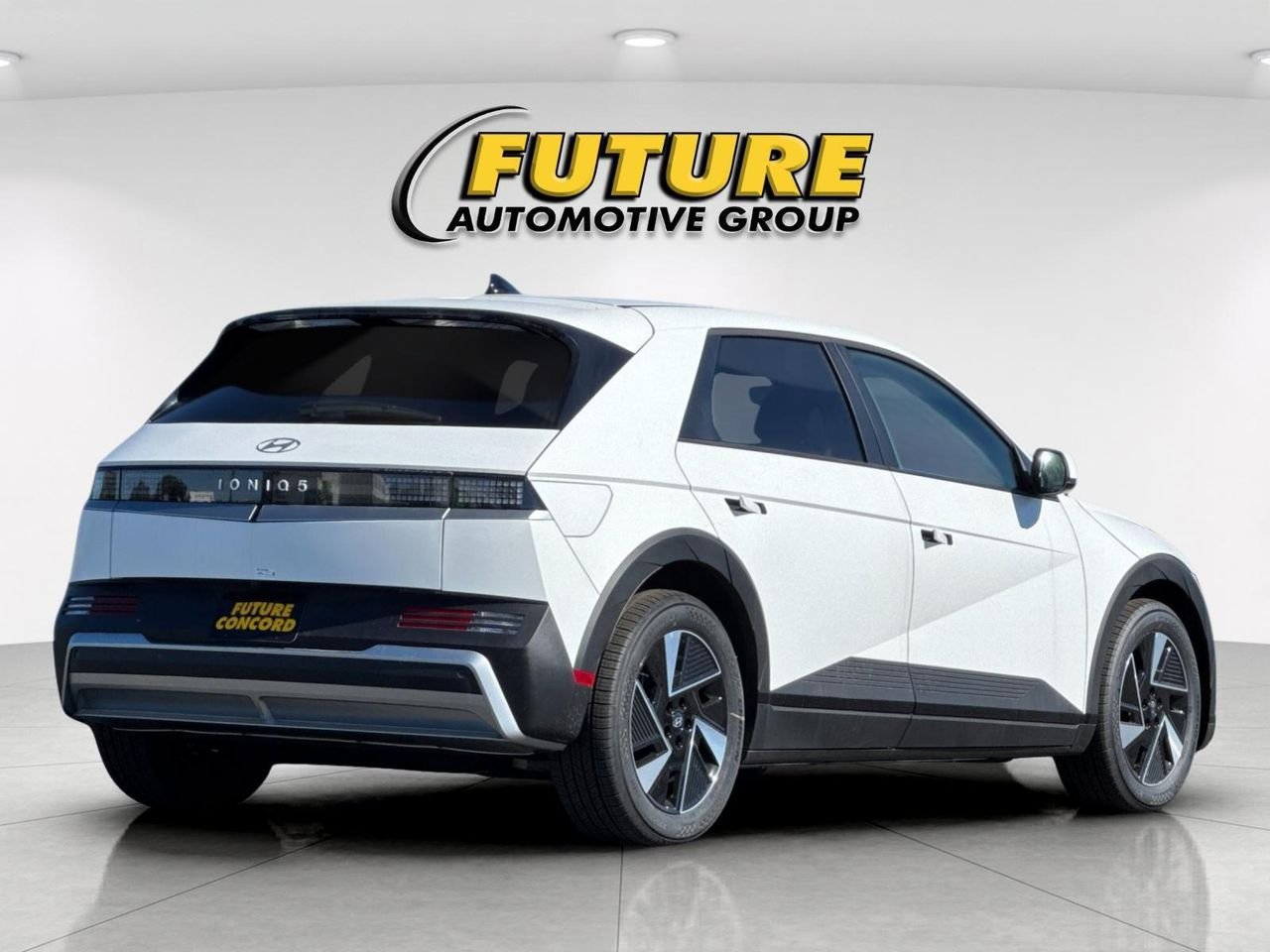 New 2026 White Hyundai SEL image 3