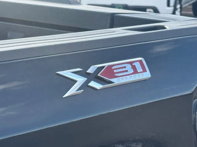 New 2026 Onyx Black GMC Elevation image 16