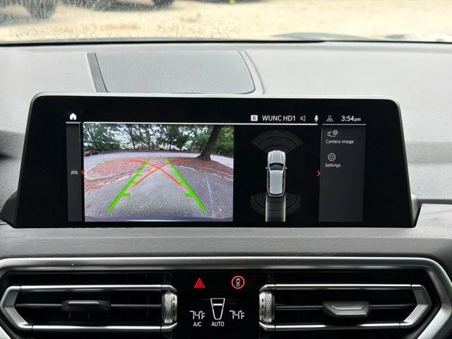Used 2024 Gray BMW xDrive30i image 16