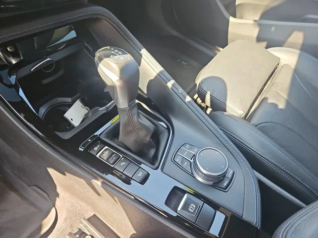Used 2018 Silver BMW xDrive28i image 24