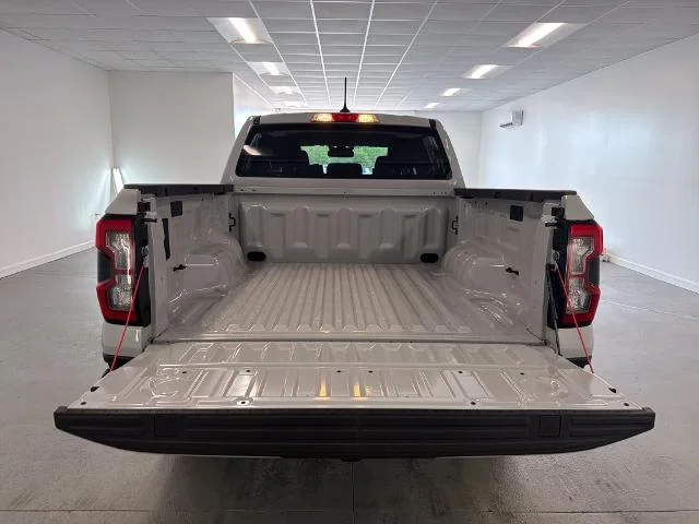 New 2026 Avalanche Ford XLT image 28