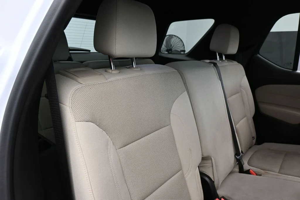 Used 2022 Summit White Chevrolet LS image 34