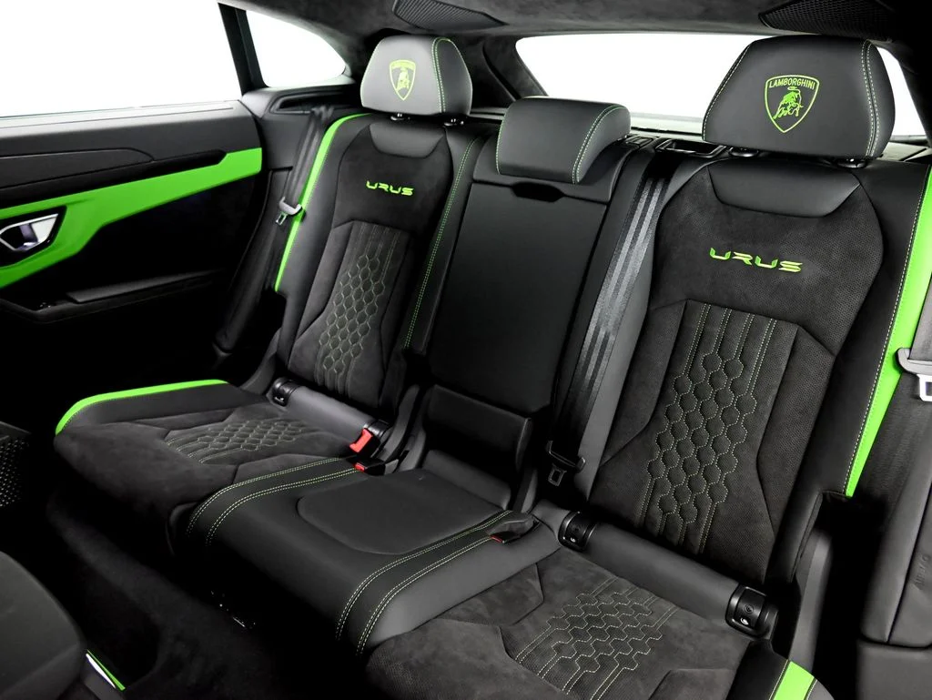 Used 2023  Lamborghini  image 10