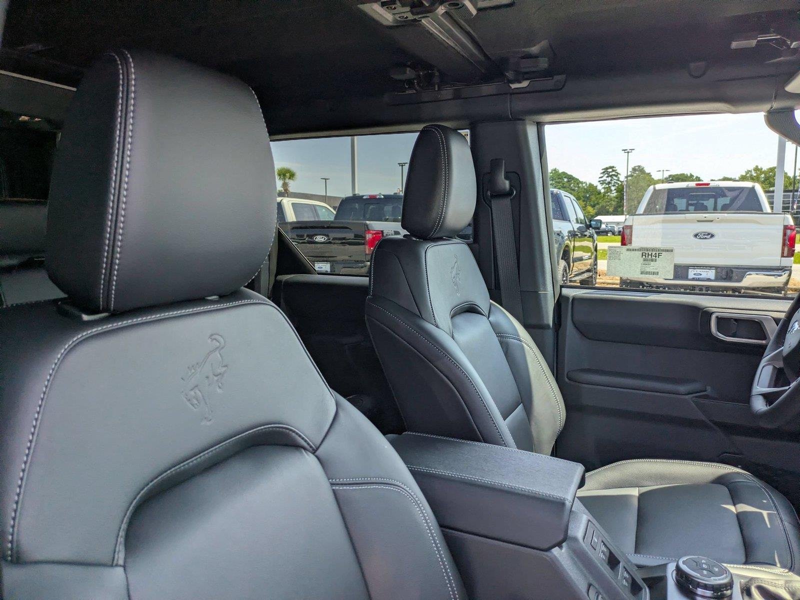 New 2026 Avalanche Gray Ford Outer Banks® image 32